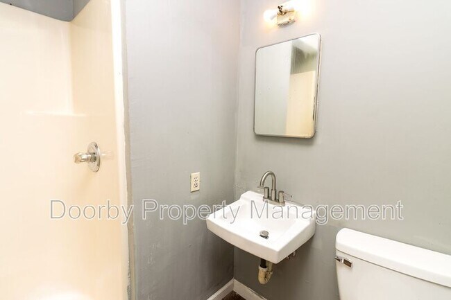 Foto del edificio - 1202 Duncan Ave