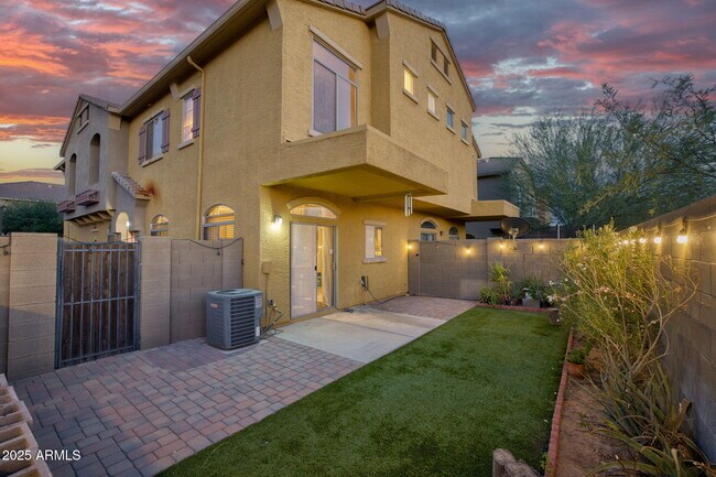 Foto del edificio - 17150 N 23rd St