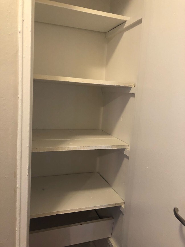 Foto del edificio - 450 Rockaway Pkwy