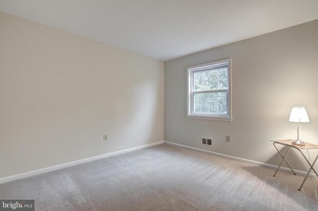 Foto del edificio - 10430 Armstrong St
