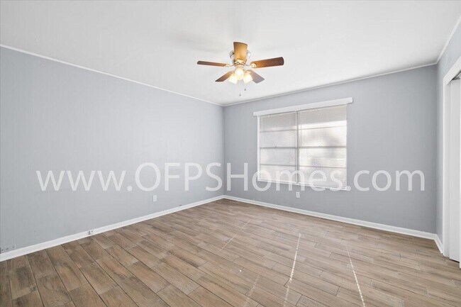 Foto del edificio - 309 E Walnut Ave