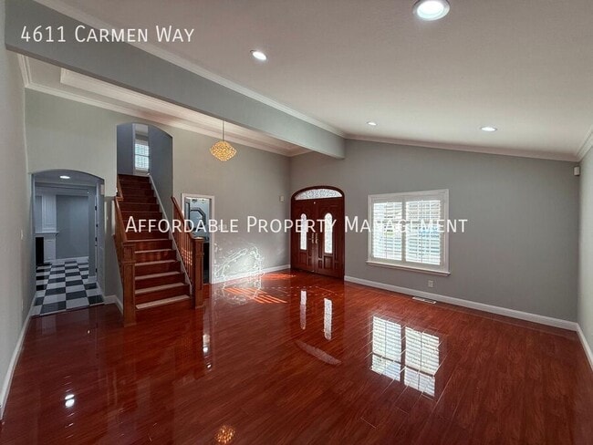 Foto del edificio - 4611 Carmen Way