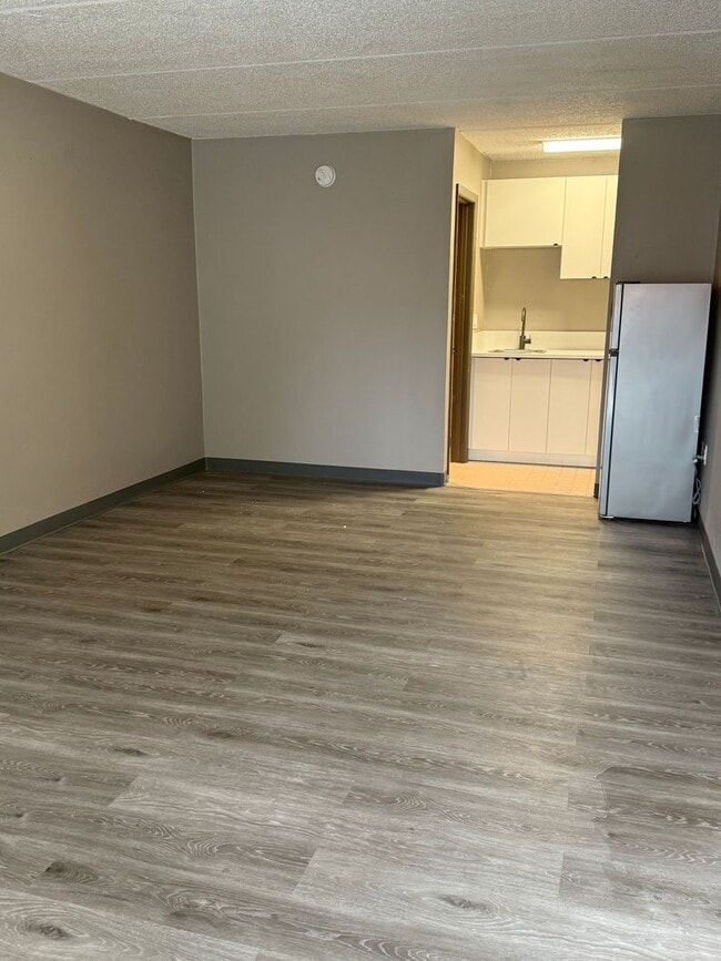 Building Photo - 5020-162 Irlo Bronson Olam Studio Apartments