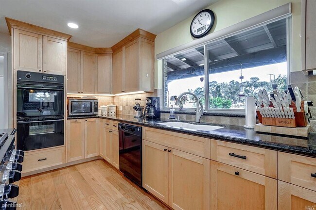 Building Photo - 3 br, 3 bath House - 8525 Starr Rd