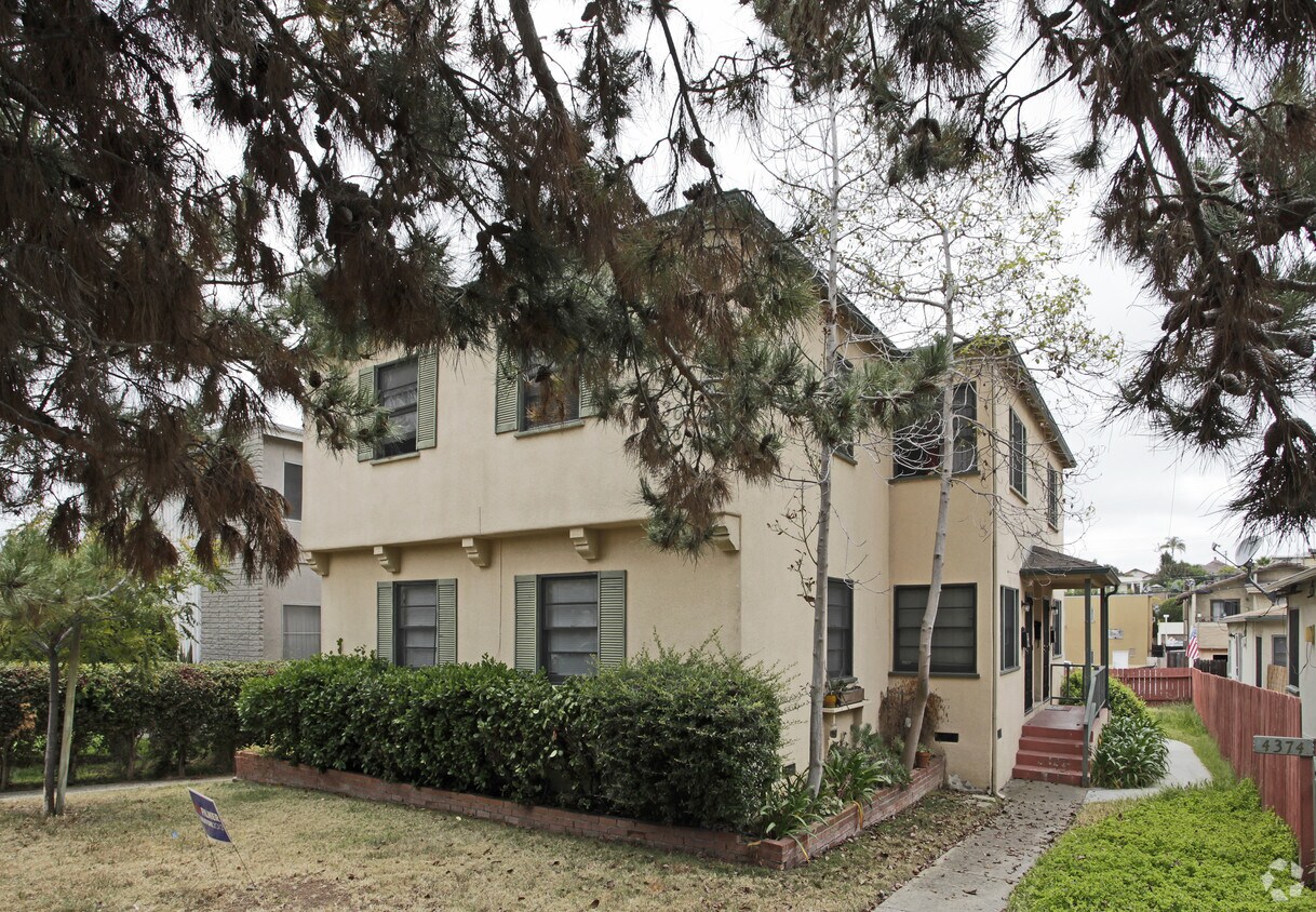 Primary Photo - 4366-4372 Alabama St