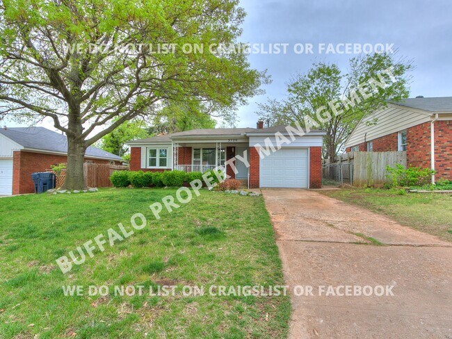 Building Photo - 3720 NW 33rd St
