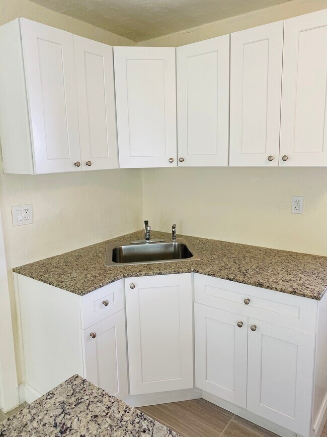 Foto del edificio - 4717 Garden Ave