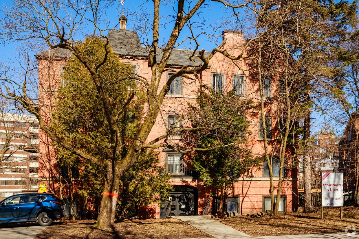 Building Photo - 3315 Av Ridgewood