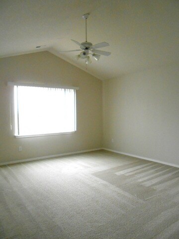 Foto del edificio - Southridge High area 3bd, 2.5ba TH. Attchd...