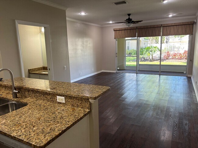 Building Photo - 14916 Salamander Pl
