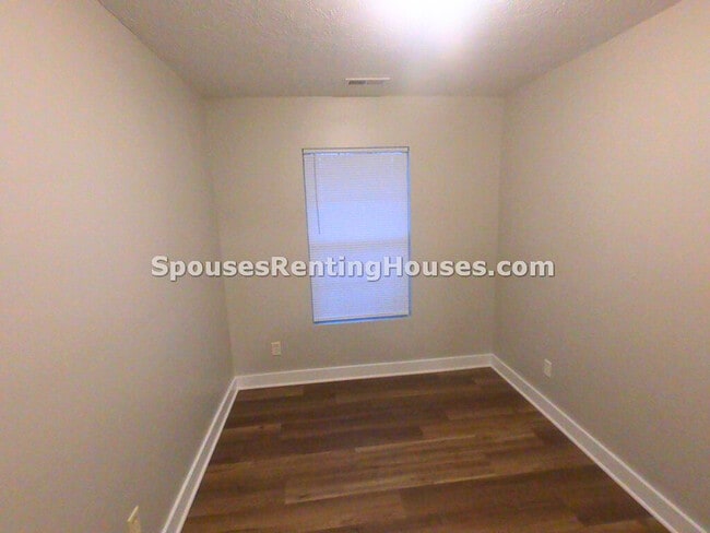 Foto del edificio - 420 Indiana St