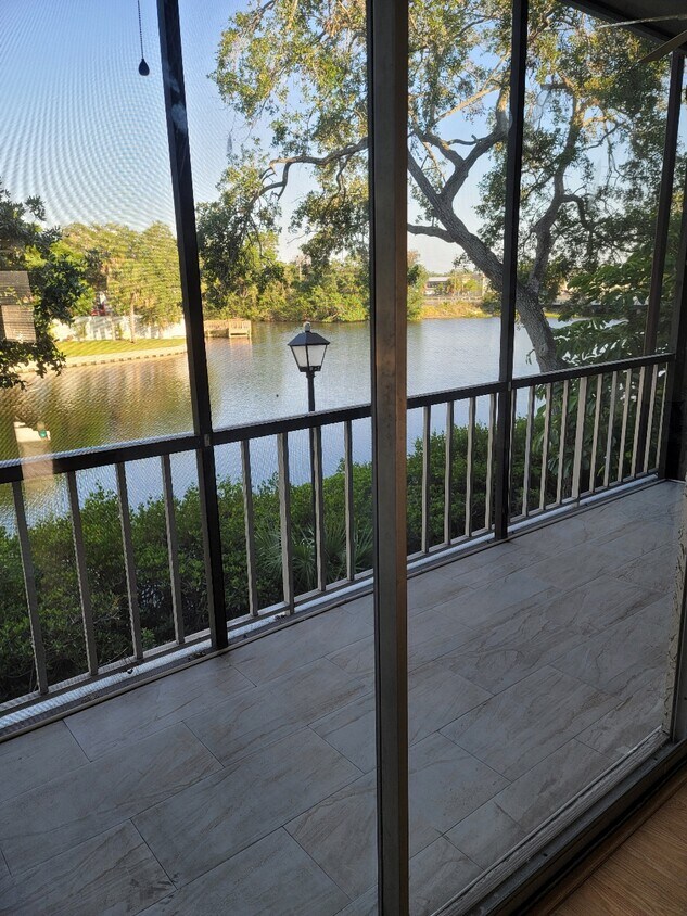 Foto principal - 9013 Tudor Dr