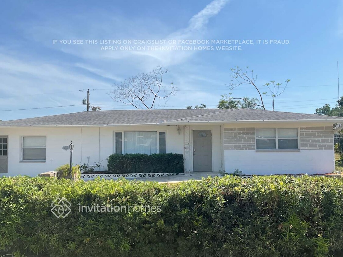 Foto principal - 11018 102nd Ave N