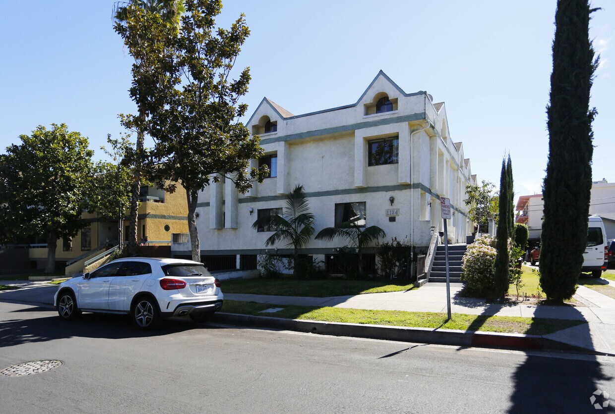 Foto principal - 1134 Stanley Ave
