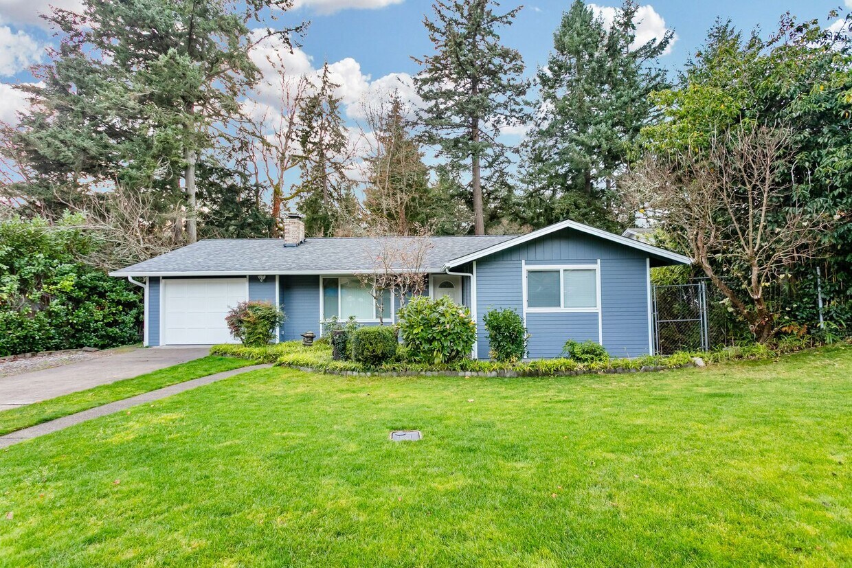 Foto principal - Charming Lakewood Rambler 3bd 1.5 bath