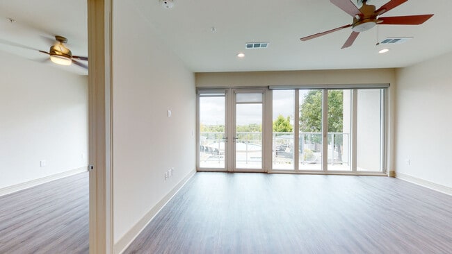 Interior Photo - Fiori on Vitruvian Park®