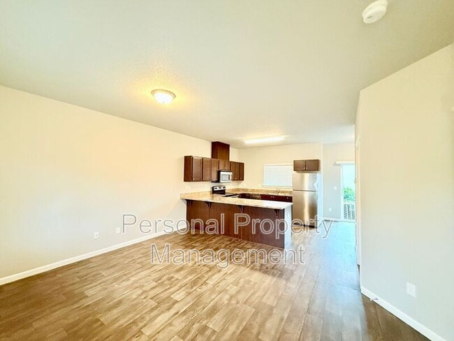 Building Photo - 12600 NE 49th St