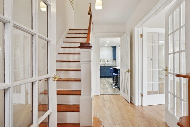 Building Photo - 1507 80th St