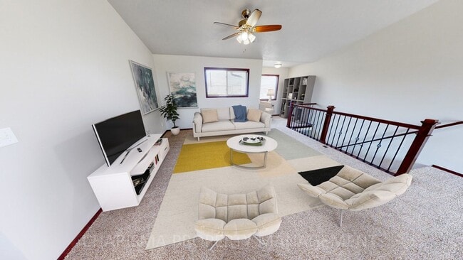 Building Photo - 3 BEDROOM, 2 BATH TOWN HOME, INDIVIDUAL EN...