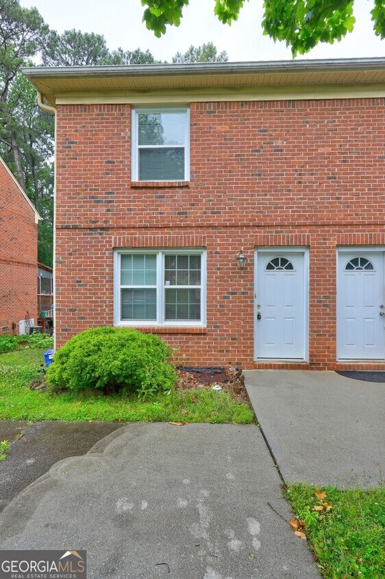 2567 Presidents Walk, Tucker, GA 30084 Townhome Rentals in Tucker GA