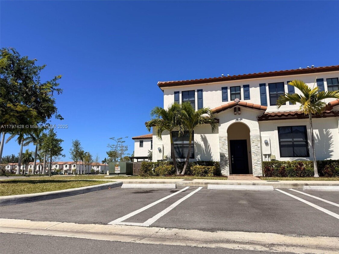 Foto principal - 11879 SW 247th Ter