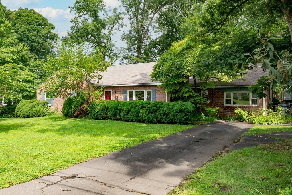 Primary Photo - 5708 Dawes Ave