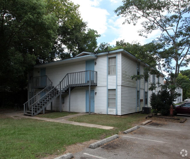 Bird's Nest Apartments Apartments 2901 Pleasant Valley Rd Mobile, AL
