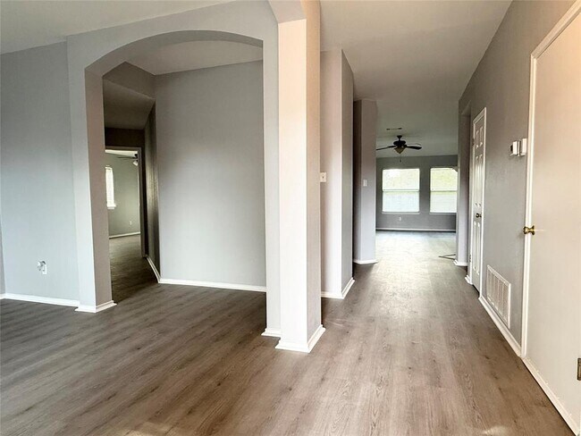 Building Photo - 1506 Cora Marie Dr