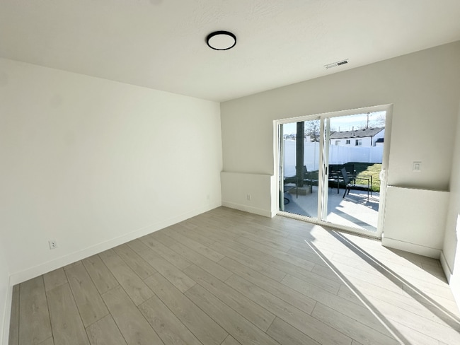 Building Photo - 6556 S 130 W