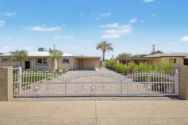 Photo - 8233 N 29th Ave House