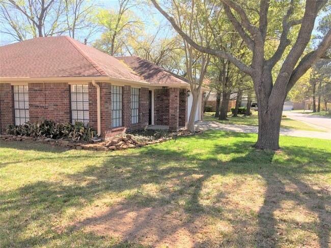 Building Photo - 12944 Orion Ct E