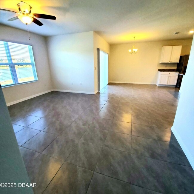 Building Photo - 1925 Deep Lk Cir