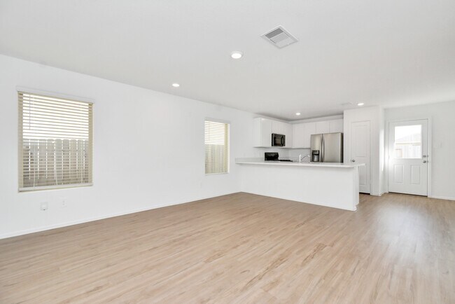 Foto del edificio - 24207 Becker Hollow Ln