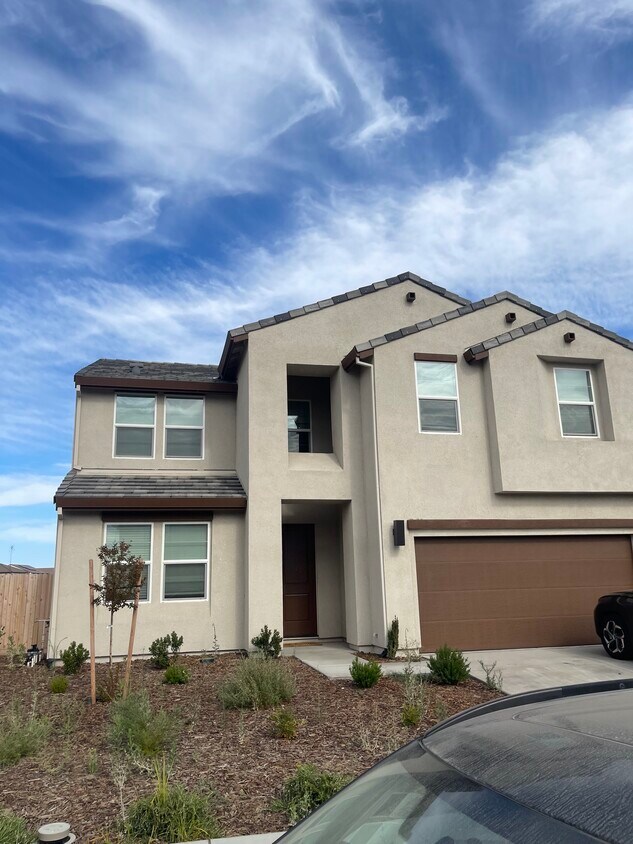 Foto del edificio - 15980 Mavericks Ln