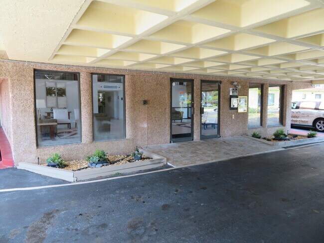 Building Photo - 9233 SW 8th St