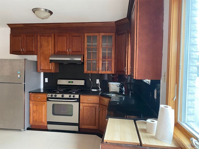 Building Photo - 203-52-203-27 27th Ave