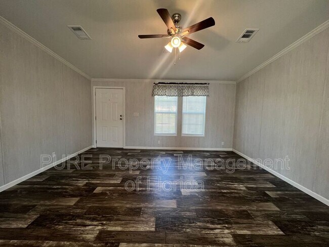 Foto del edificio - 8439 SW 65th Terrace