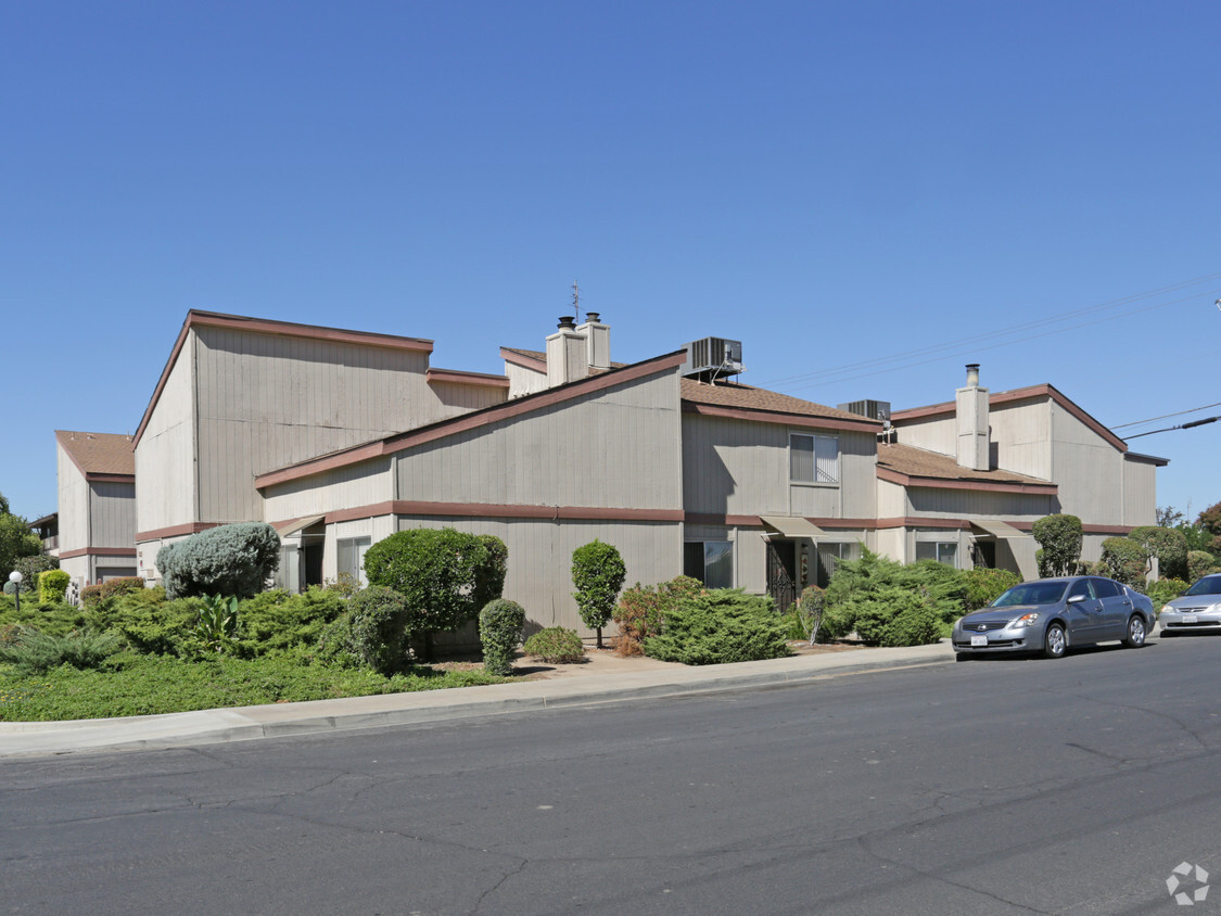 Primary Photo - 531 W Lincoln Ave