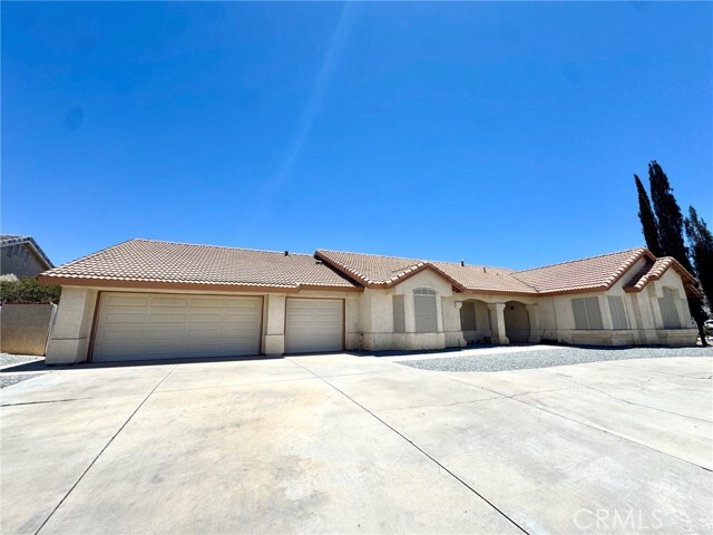 Building Photo - 12789 Yorkshire Dr