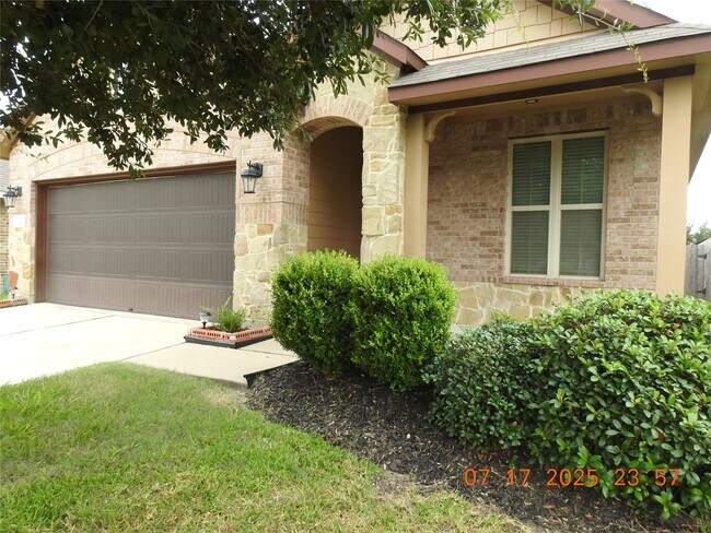 Foto del edificio - 3667 Raintree Village Dr