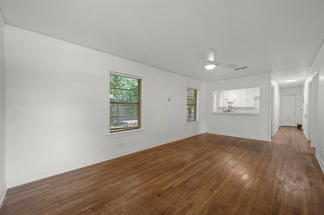Building Photo - 1518 Ullrich Ave