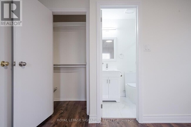 Building Photo - 796 Thistle Down Ct