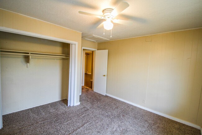 Photo - 1315 Dawson St Apartment