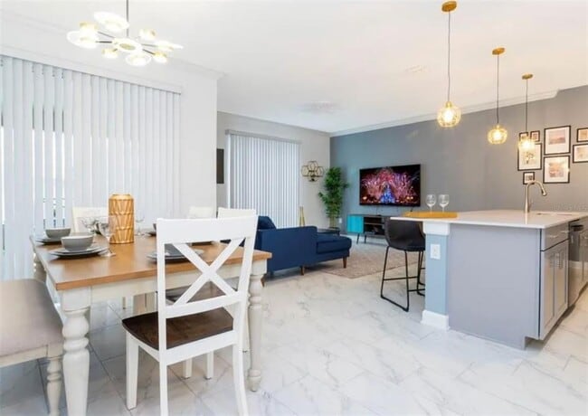 Building Photo - 984 Leader St