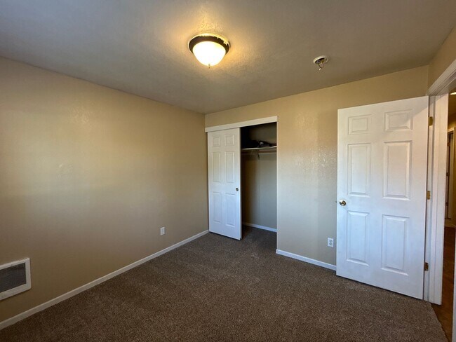 Foto del edificio - 548-548 SW 3rd St