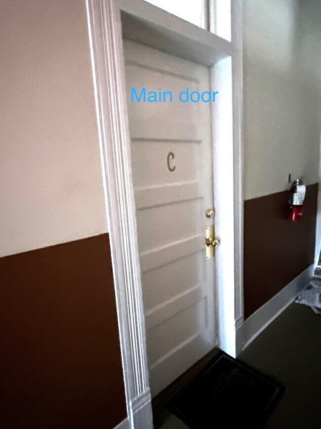 Front Door - Apt C - 512 Queen St