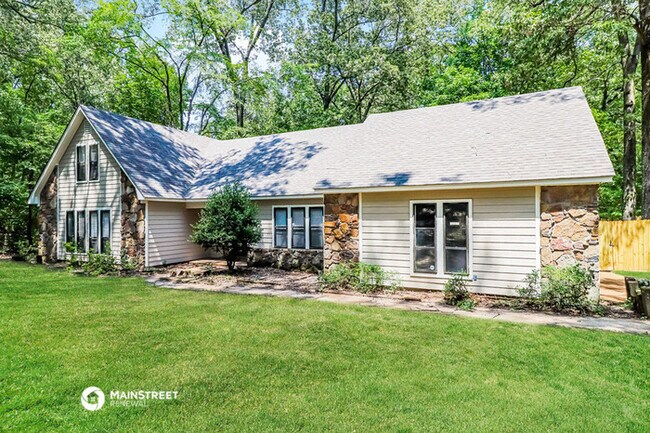 Foto del edificio - 5662 Spring Lake Rd