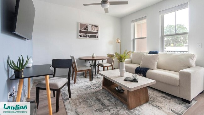 Foto del edificio - 1148 N Main St