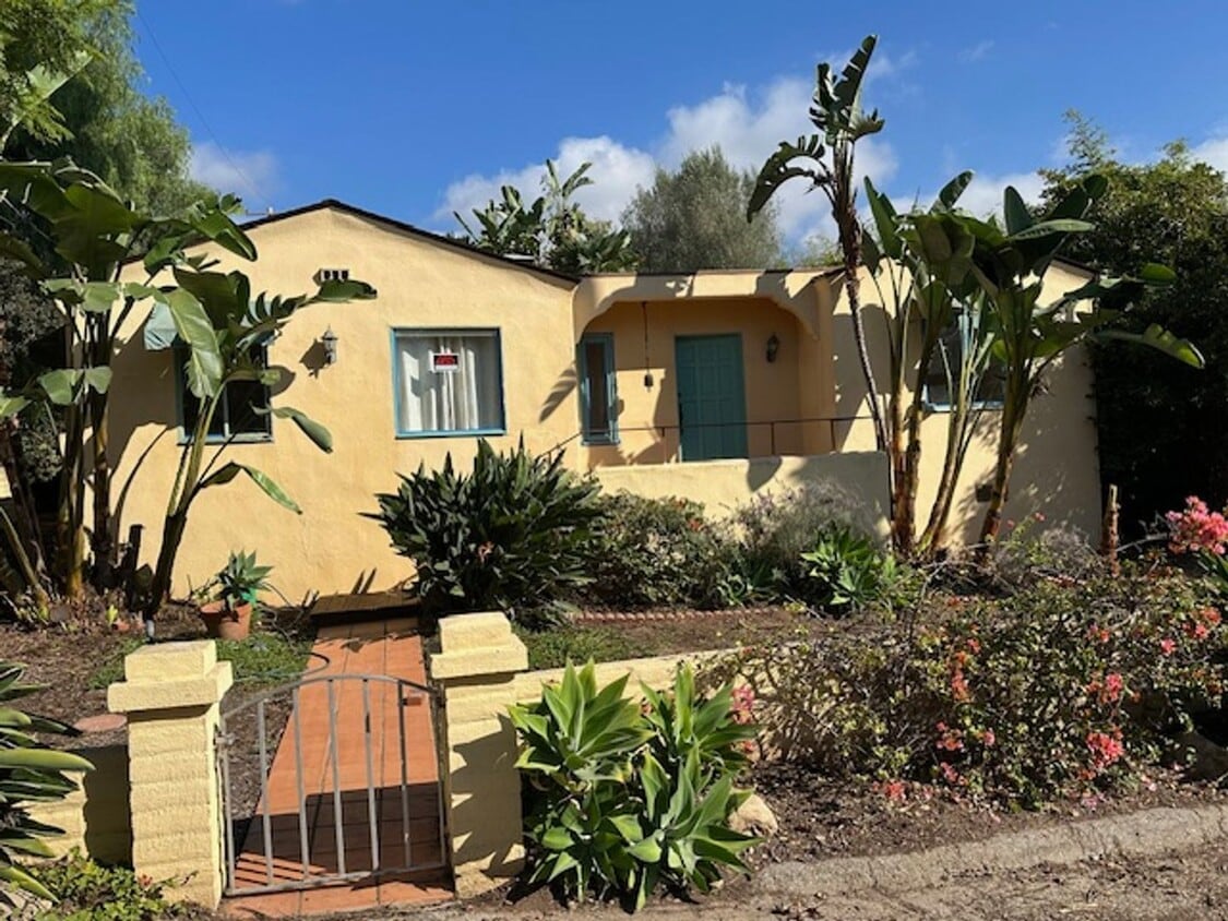 Foto principal - 3852 Pueblo Ave