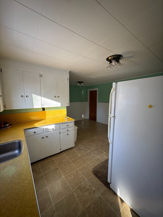 Building Photo - 80 Queens Rd